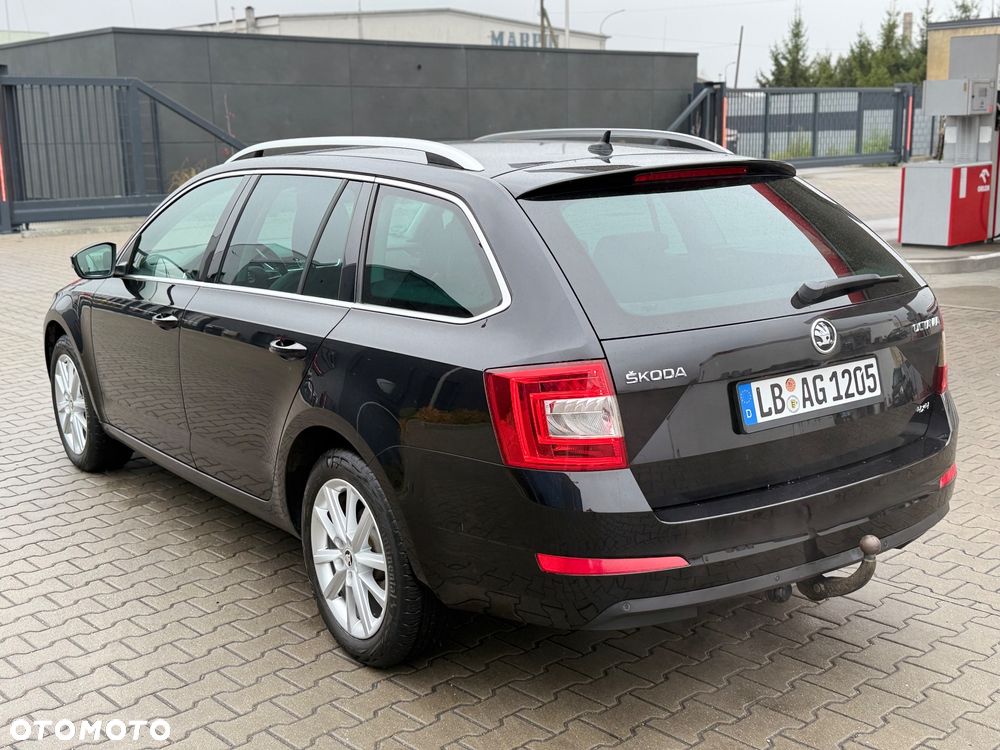 Skoda Octavia 2.0 TDI 4x4 Elegance - 4