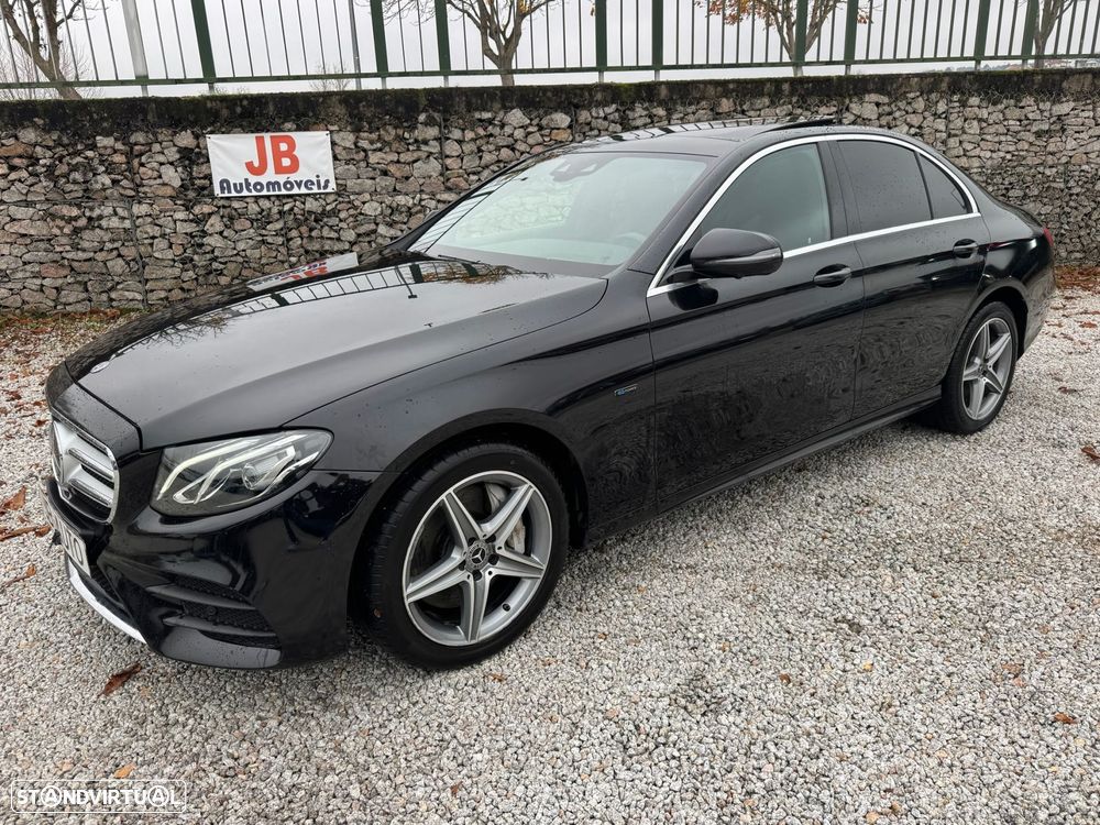 Mercedes-Benz E 300 de AMG Line - 1