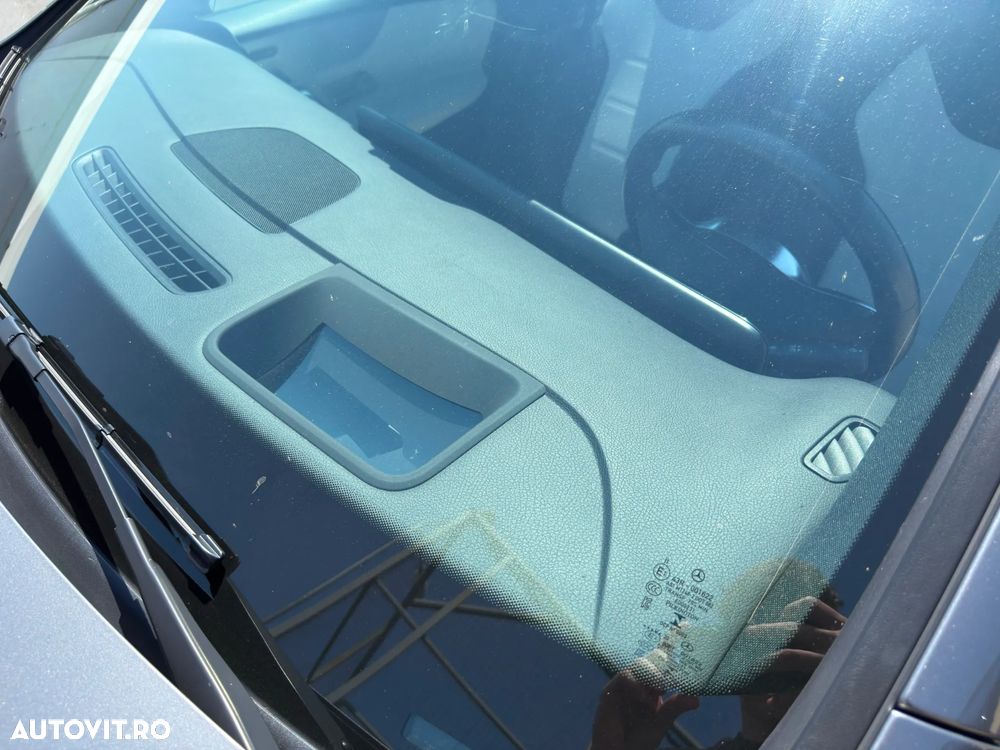 Mercedes-Benz A 180 - 24