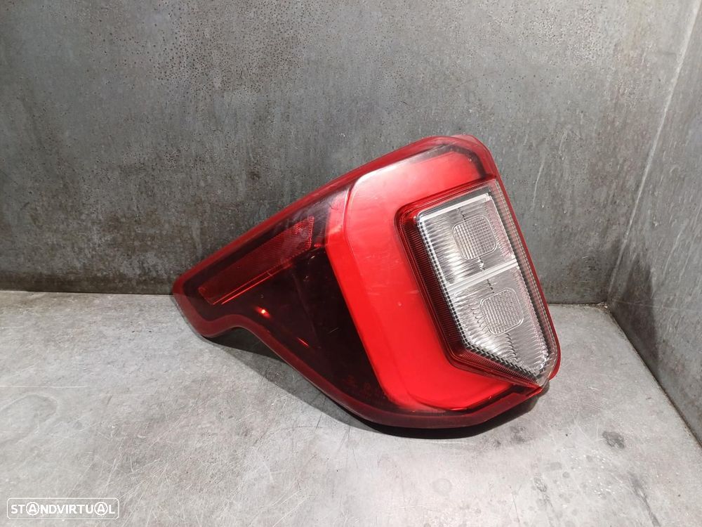 FAROLIM TRASEIRO ESQUERDO FORD EXPLORER CTW - 1