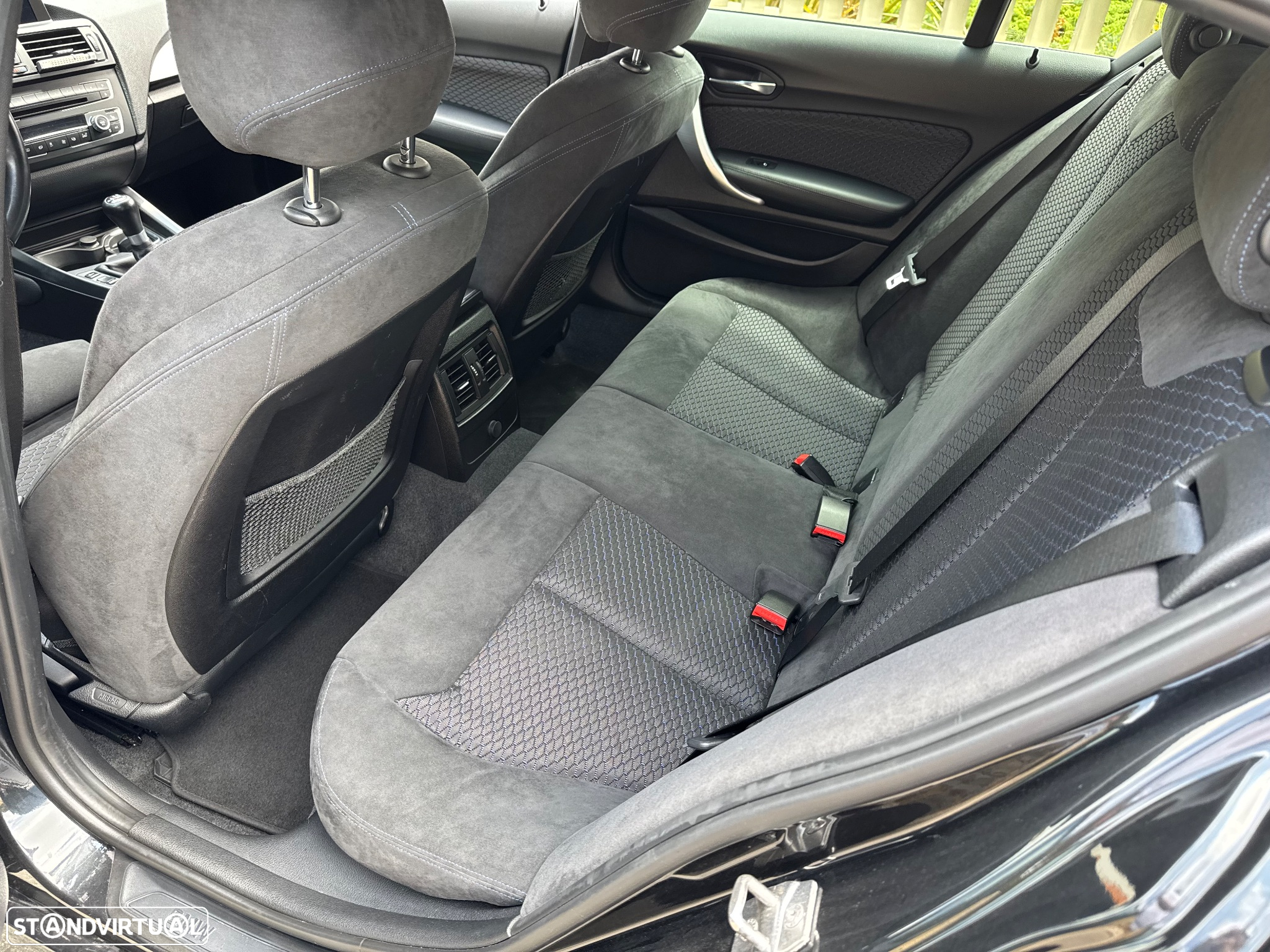 BMW 125 d Pack M - 13
