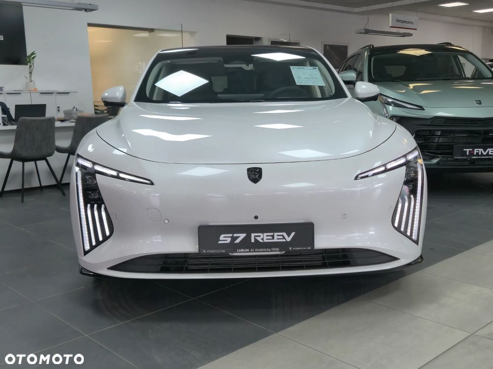 Forthing S7 REEV - 8