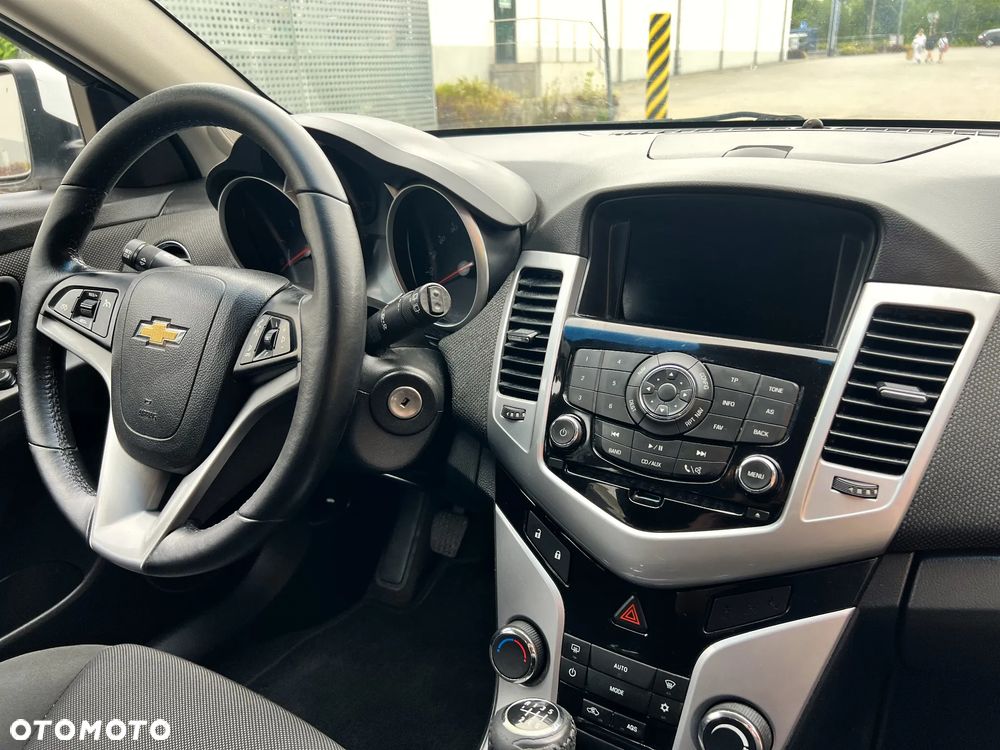 Chevrolet Cruze 1.4T LTZ - 29
