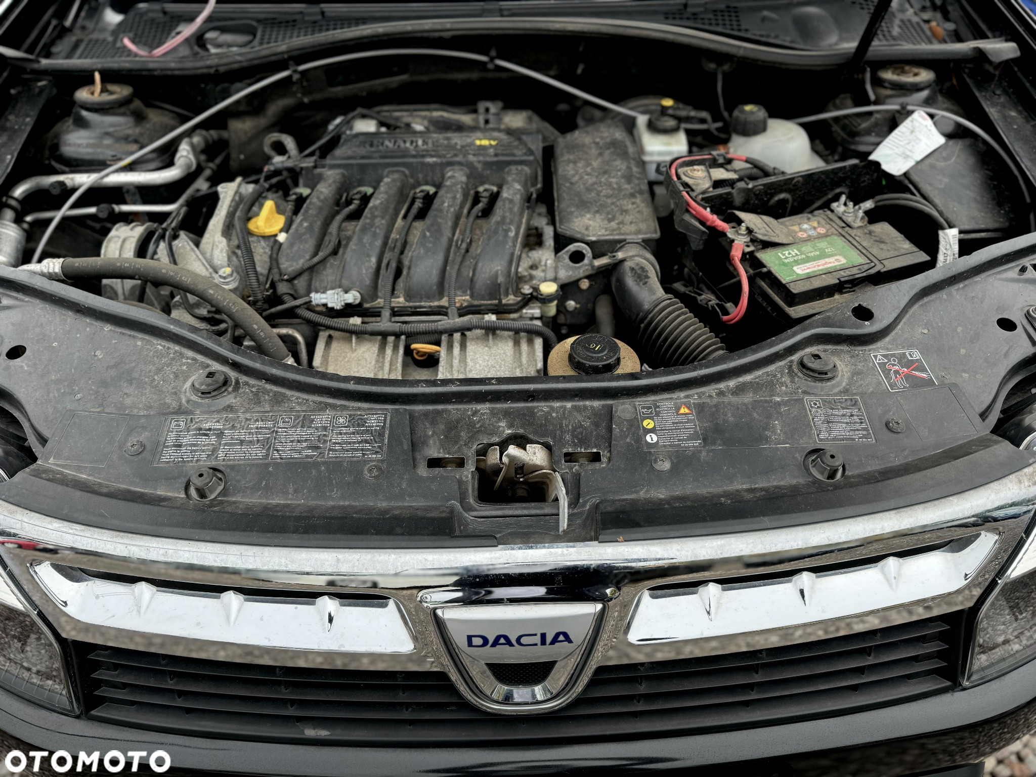 Dacia Duster 1.6 16V 4x4 Prestige - 14