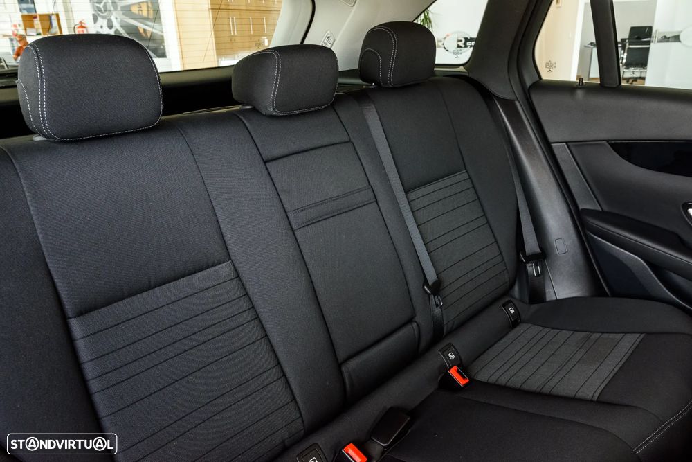 Mercedes-Benz GLC 300 - 30