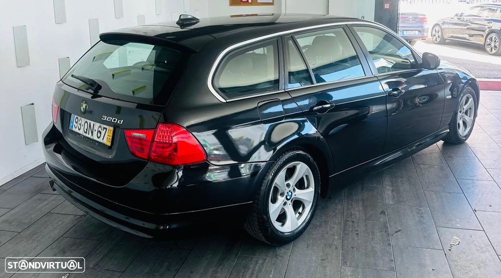 BMW 320 d Touring EfficientDynamics - 8