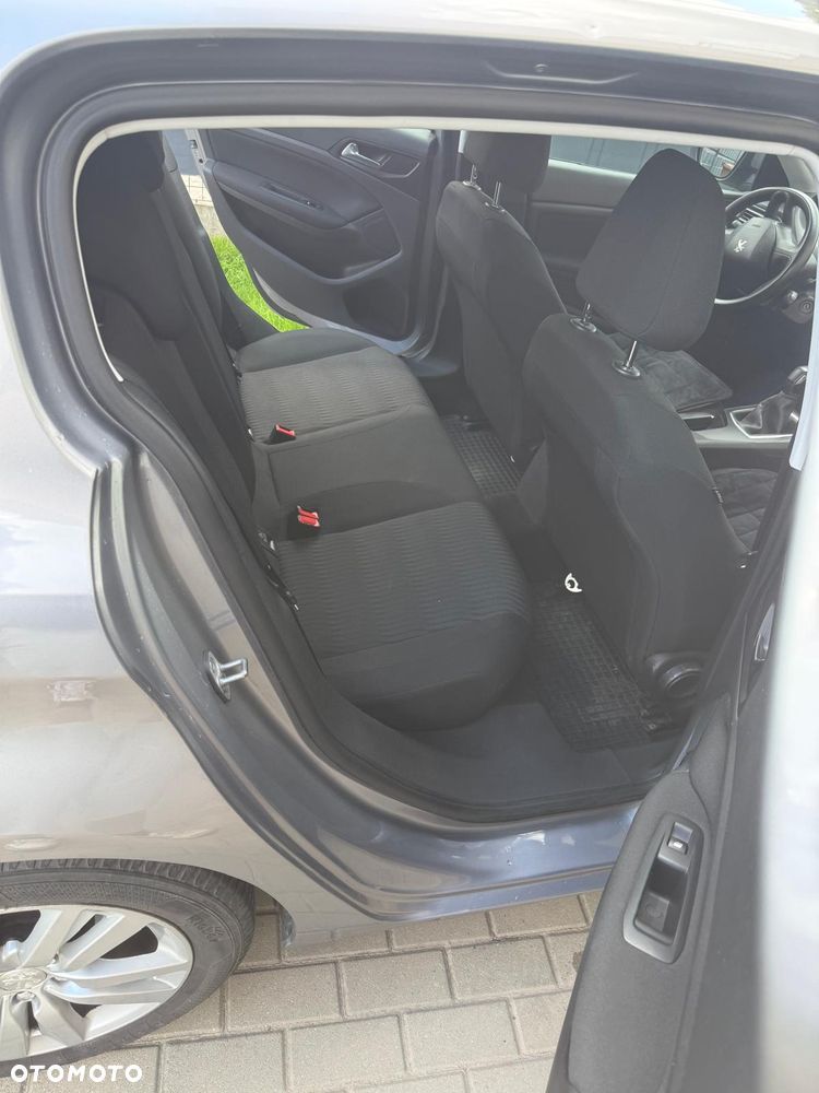 Peugeot 308 1.2 VTi/PureTech Access - 24