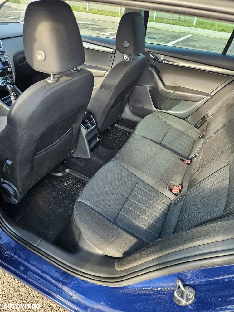 Skoda Octavia 1.6 TDI DSG Style - 14
