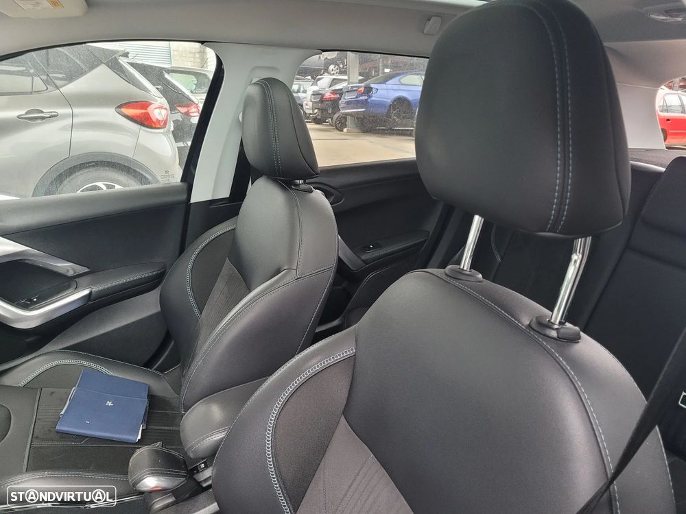 Peugeot 2008 2017 1.2 THP para peças - 7