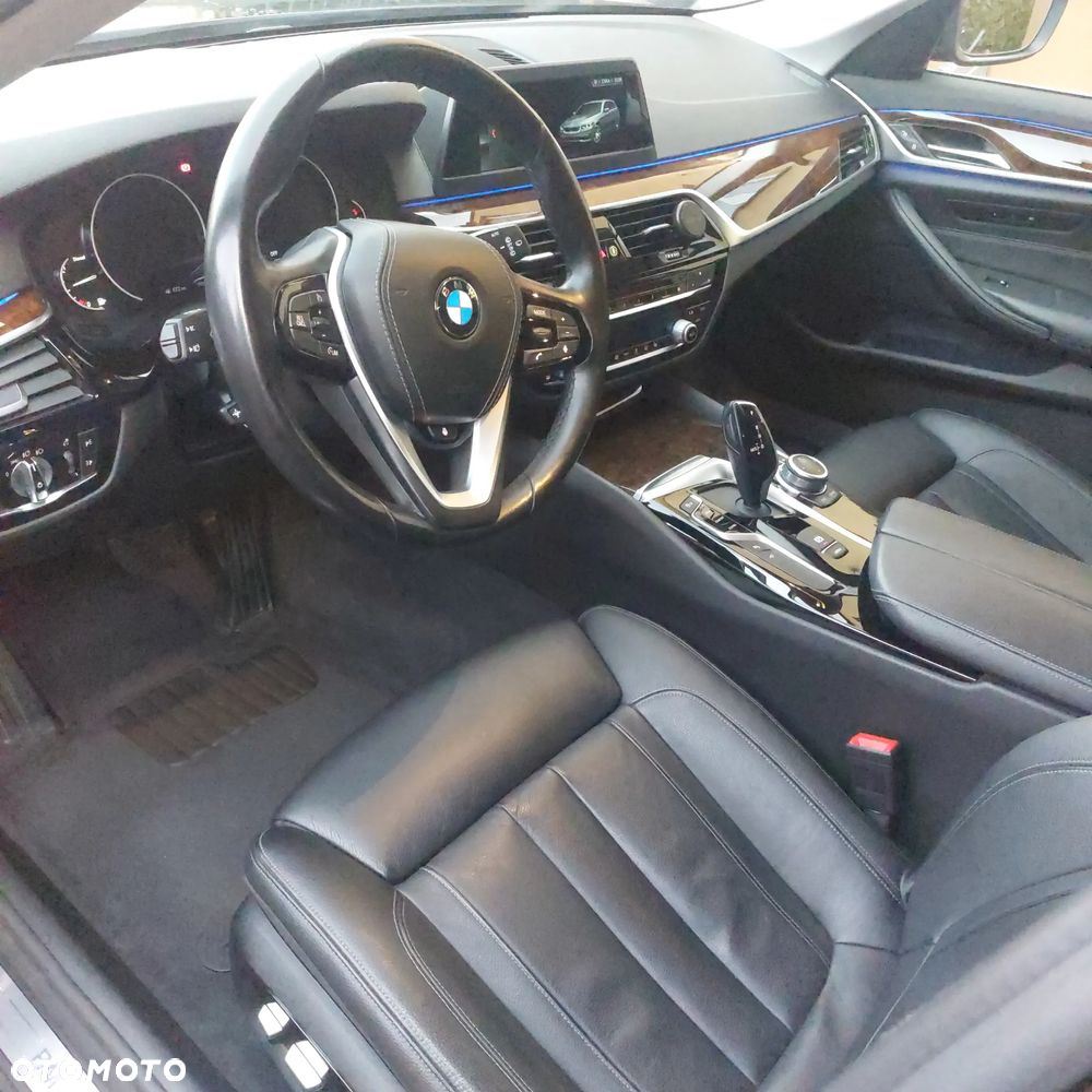 BMW Seria 5 520d - 8