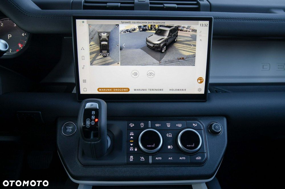 Land Rover Defender - 20