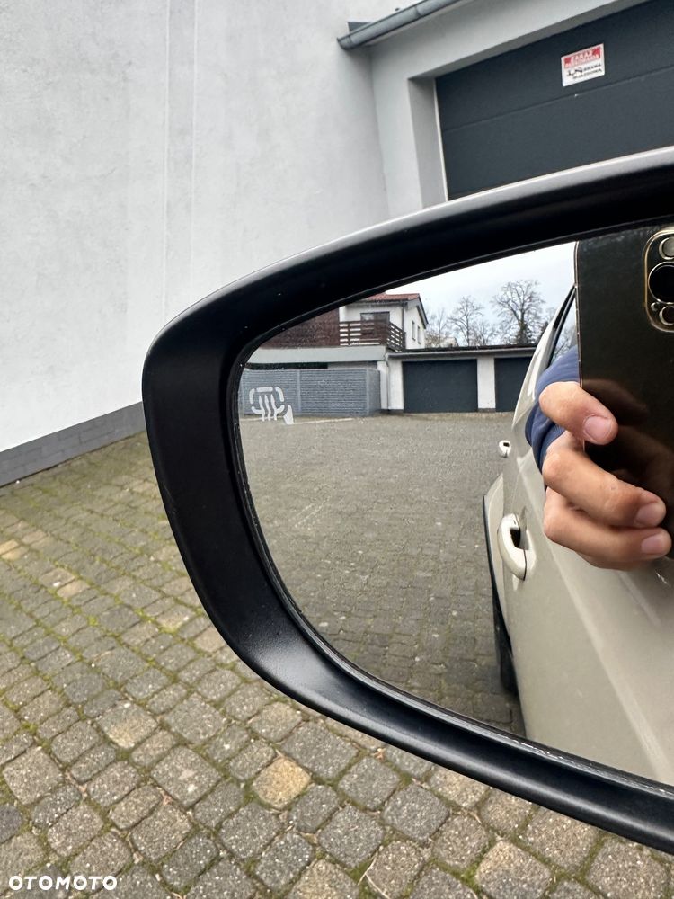 Suzuki Ignis 1.2 SHVS Premium Plus - 40