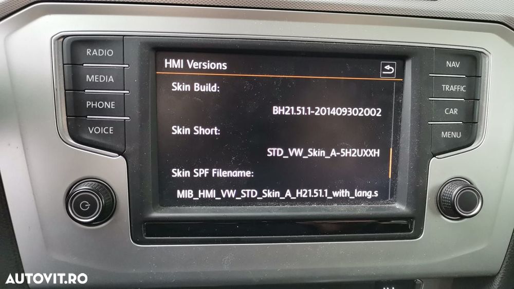 Volkswagen Passat - 4