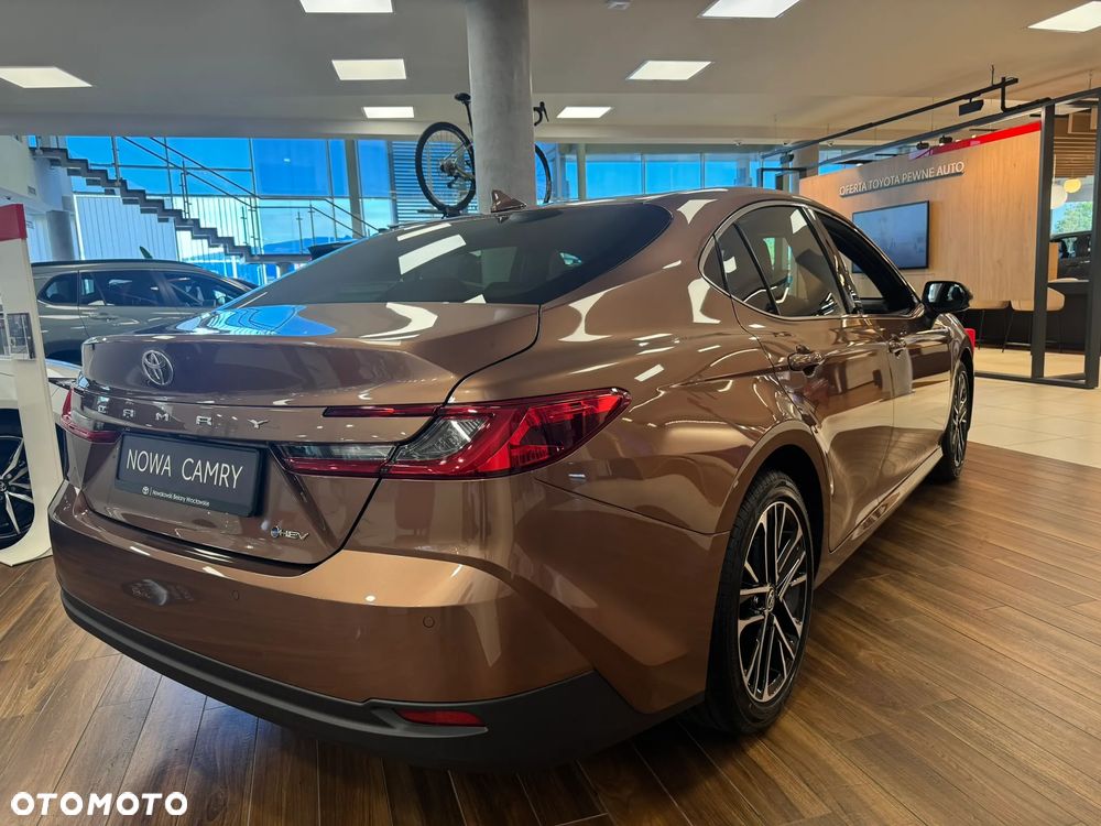 Toyota Camry 2.5 Hybrid Dynamic Force Prestige e-CVT - 4