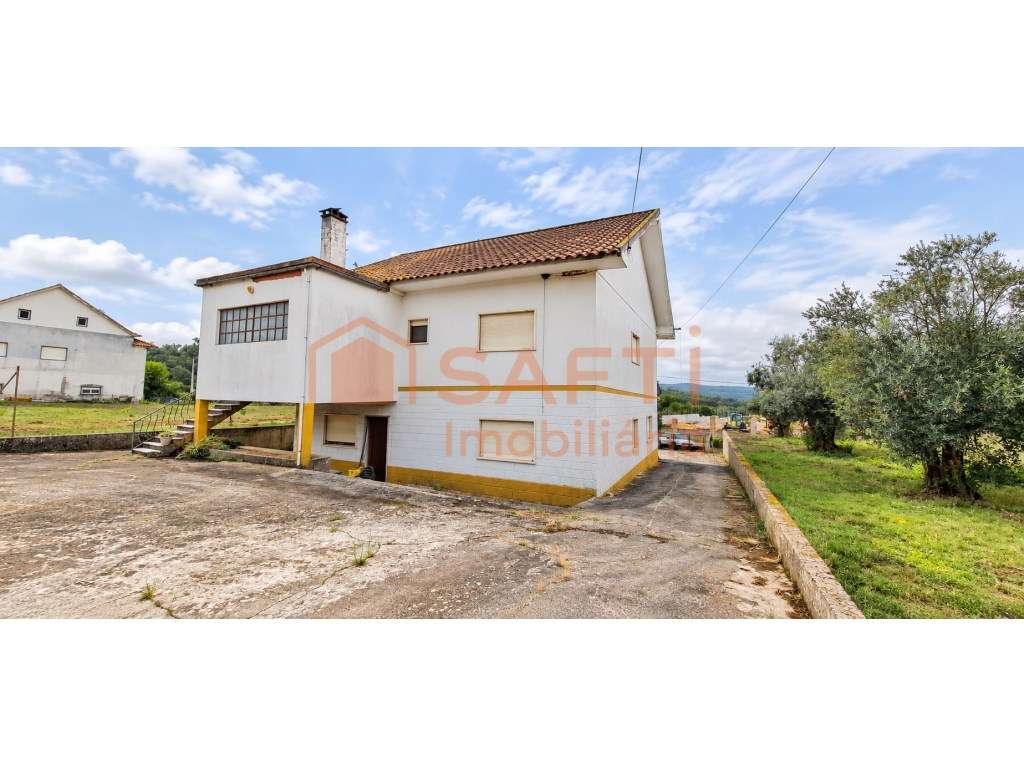Moradia T5 com 1 Hectare de Terreno em Calçada de Ceras - F. Zêzere - Grande imagem: 4/20
