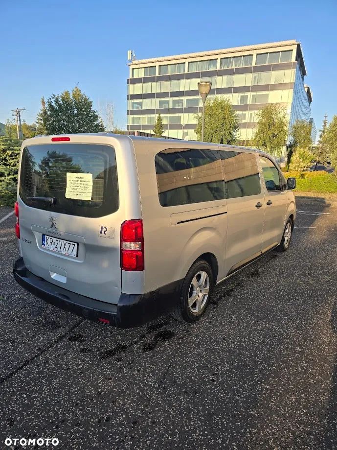 Peugeot Traveller - 8