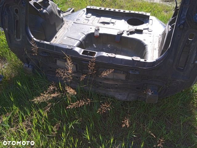 Nissan MICRA K12 PAS TYLNY ŚCIANA TYŁ PODŁOGA KPL. ORYG. - 1