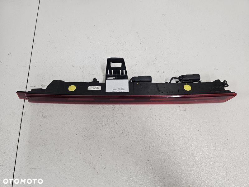 VOLVO C40 LAMPA LEWY TYŁ LEWA TYLNA W KLAPĘ - 4