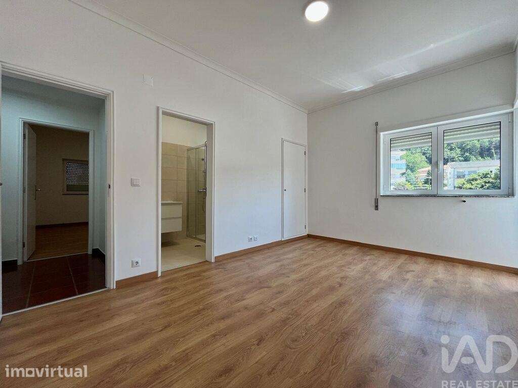 Apartamento T3 em Darque de 123,00 m2 - Grande imagem: 2/26