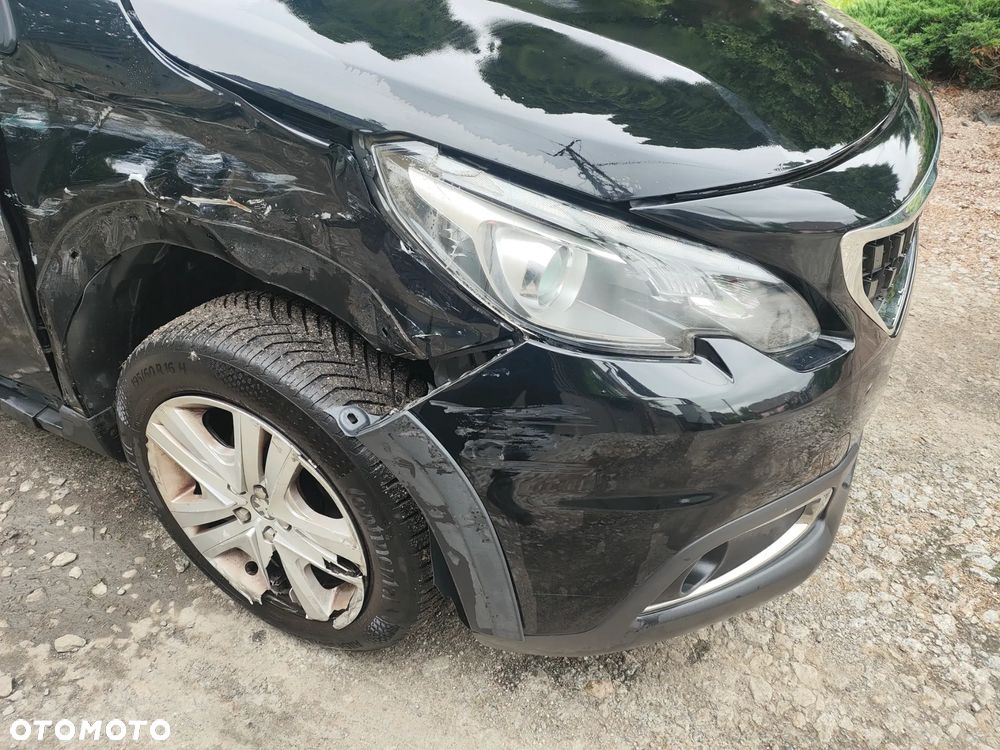 Peugeot 2008 BlueHDi 100 STOP & START Signature - 12