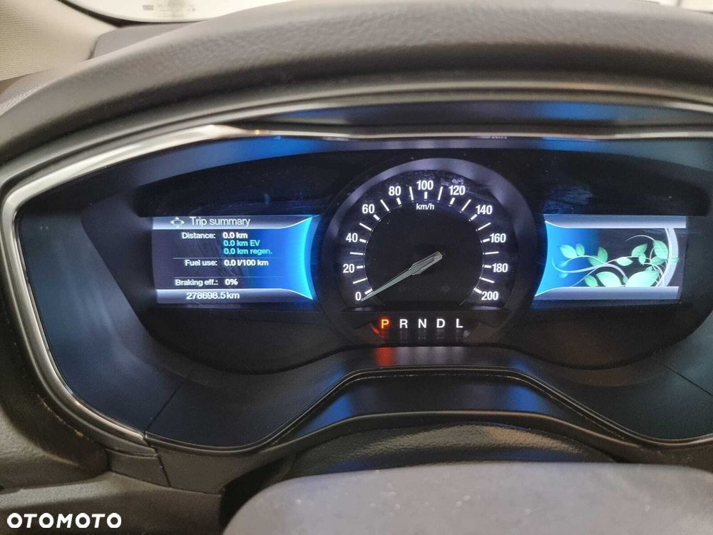 Ford Mondeo - 40