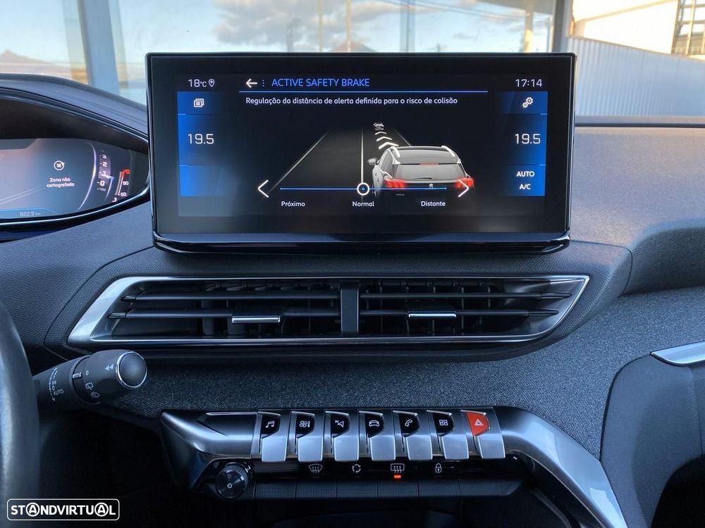 Peugeot 3008 1.5 BlueHDi Allure Pack - 28