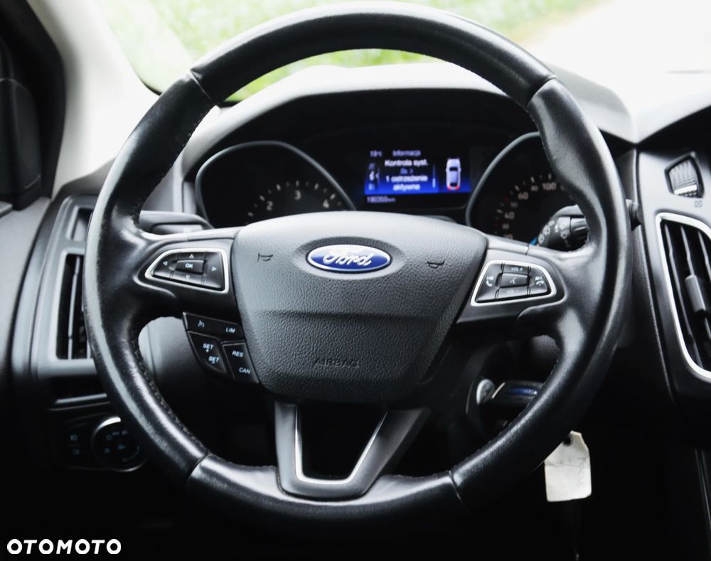 Ford Focus - 22