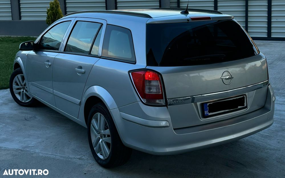 Opel Astra 1.7 CDTI Essentia - 4