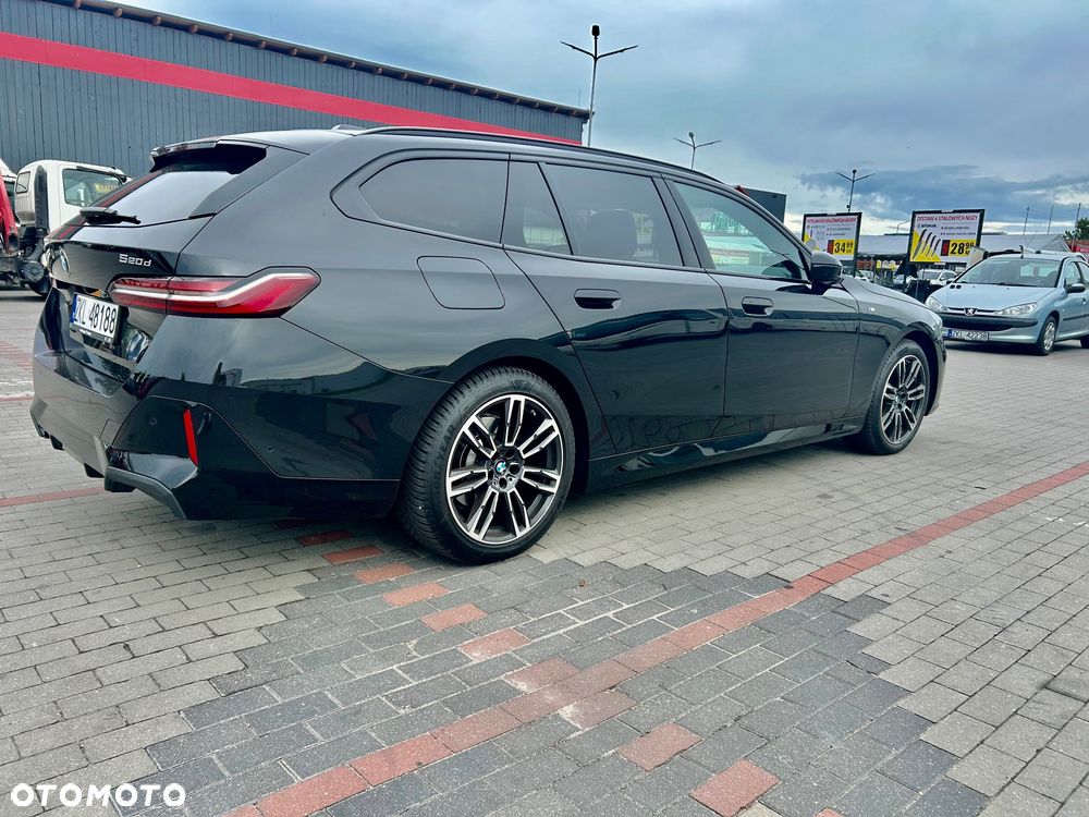 BMW Seria 5 520d xDrive - 9