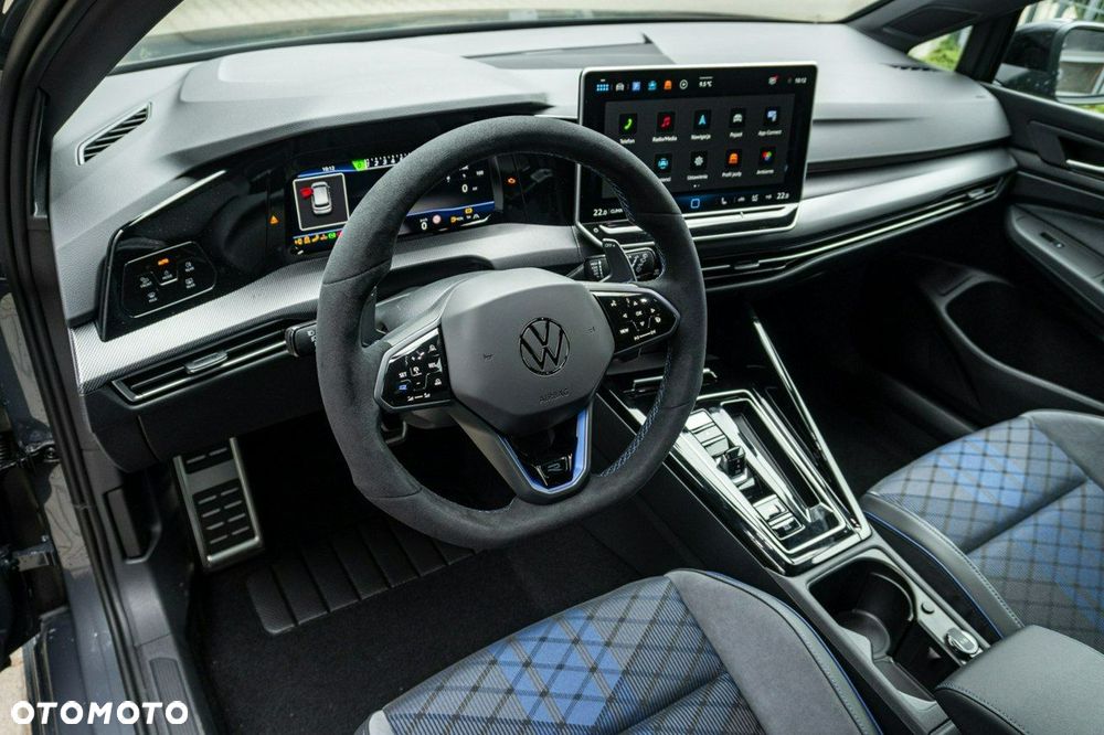 Volkswagen Golf - 19