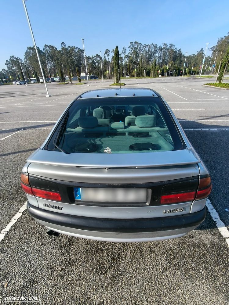Renault Laguna - 21