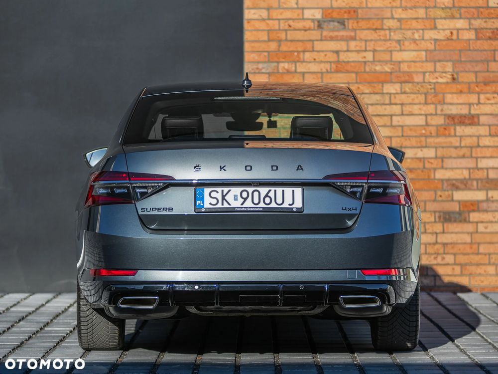 Skoda Superb 2.0 TSI 4x4 L&K DSG - 9
