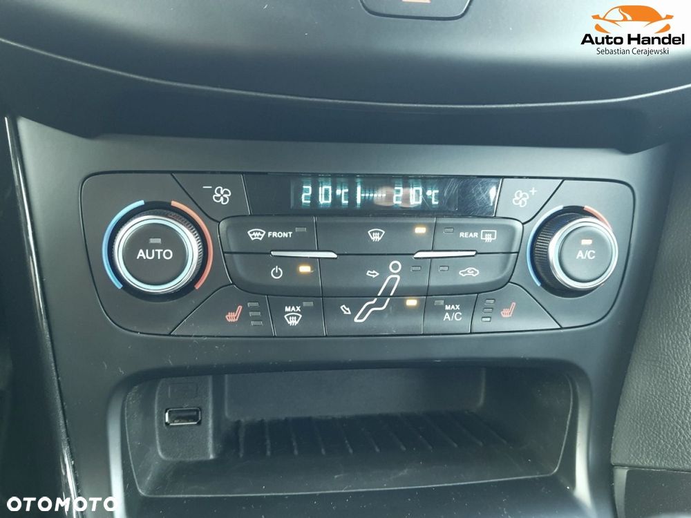 Ford Focus 1.5 EcoBoost STart-Stopp-System TITANIUM - 27