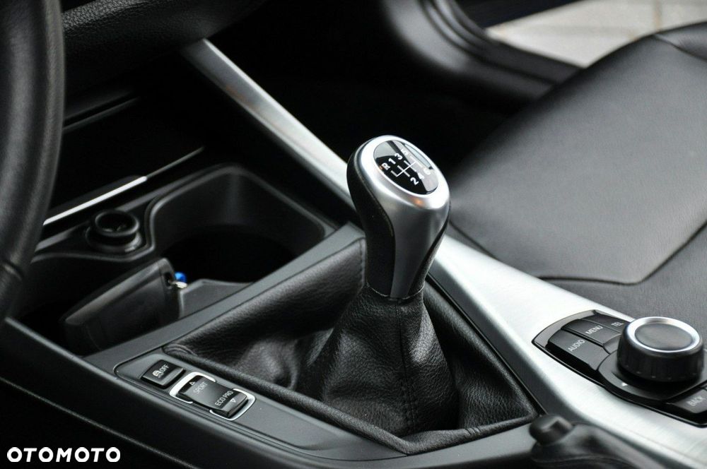 BMW Seria 1 - 35