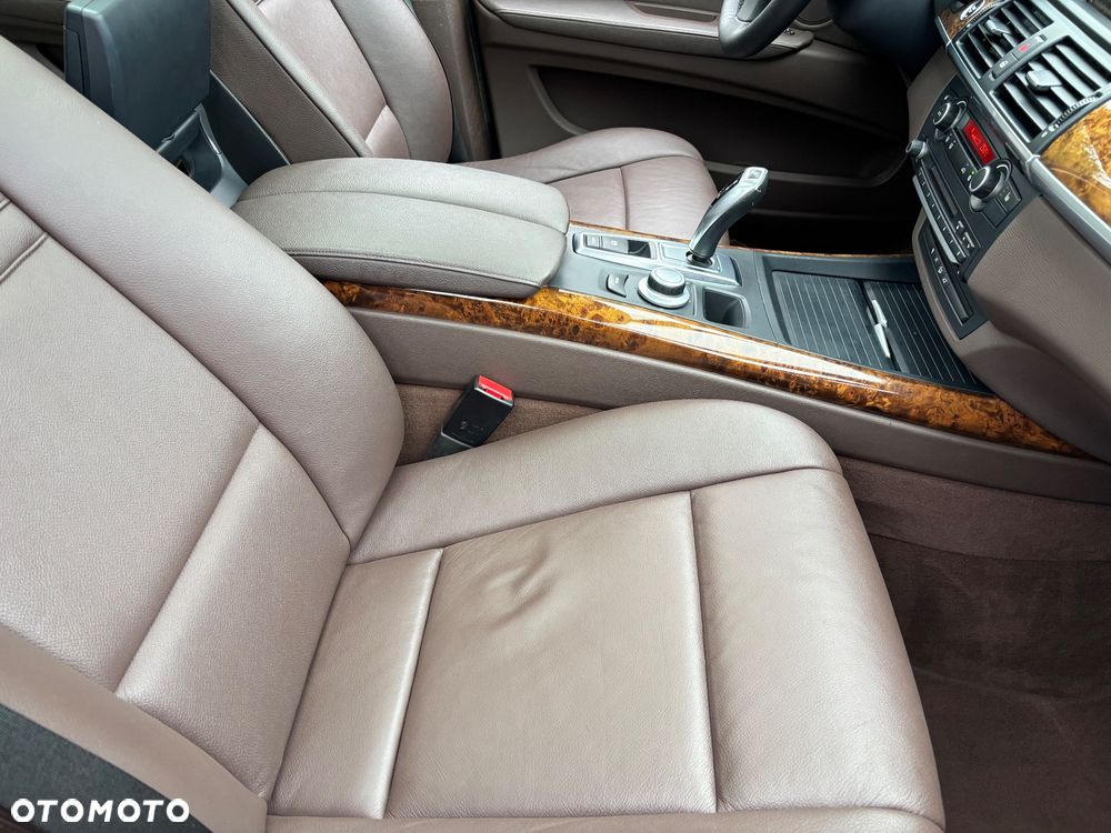 BMW X5 xDrive30d - 29