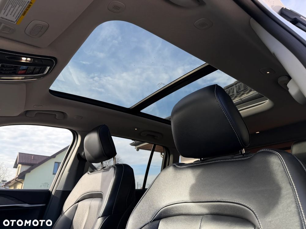 Jeep Grand Cherokee - 16