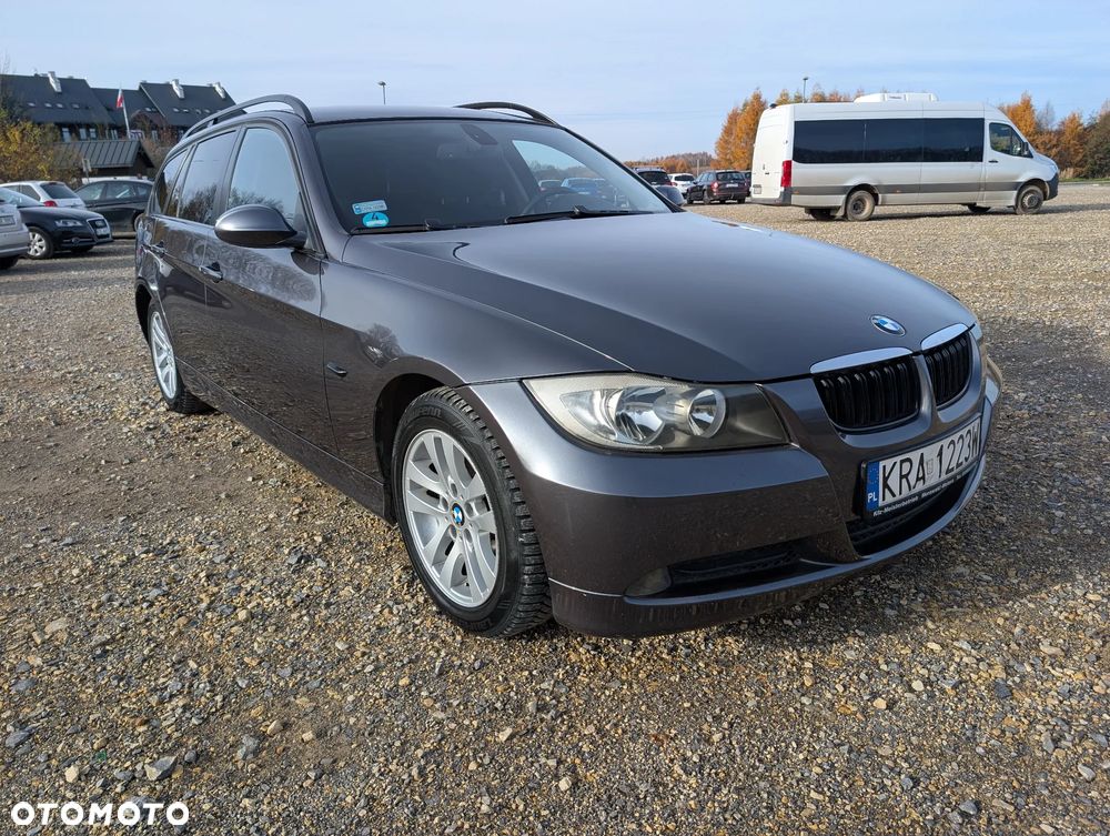 BMW Seria 3 318d - 20