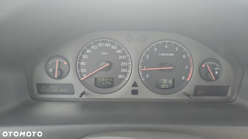Volvo S60 2.4 Comfort - 14