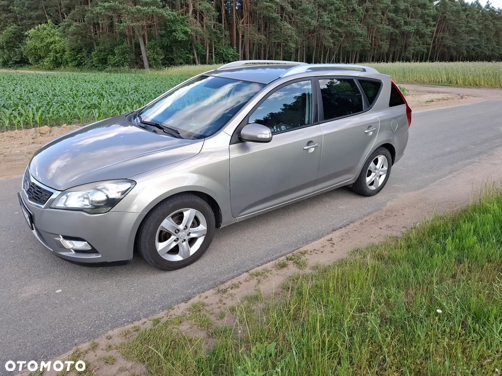 Kia Ceed Cee'd 1.6 Crdi Comfort - 1
