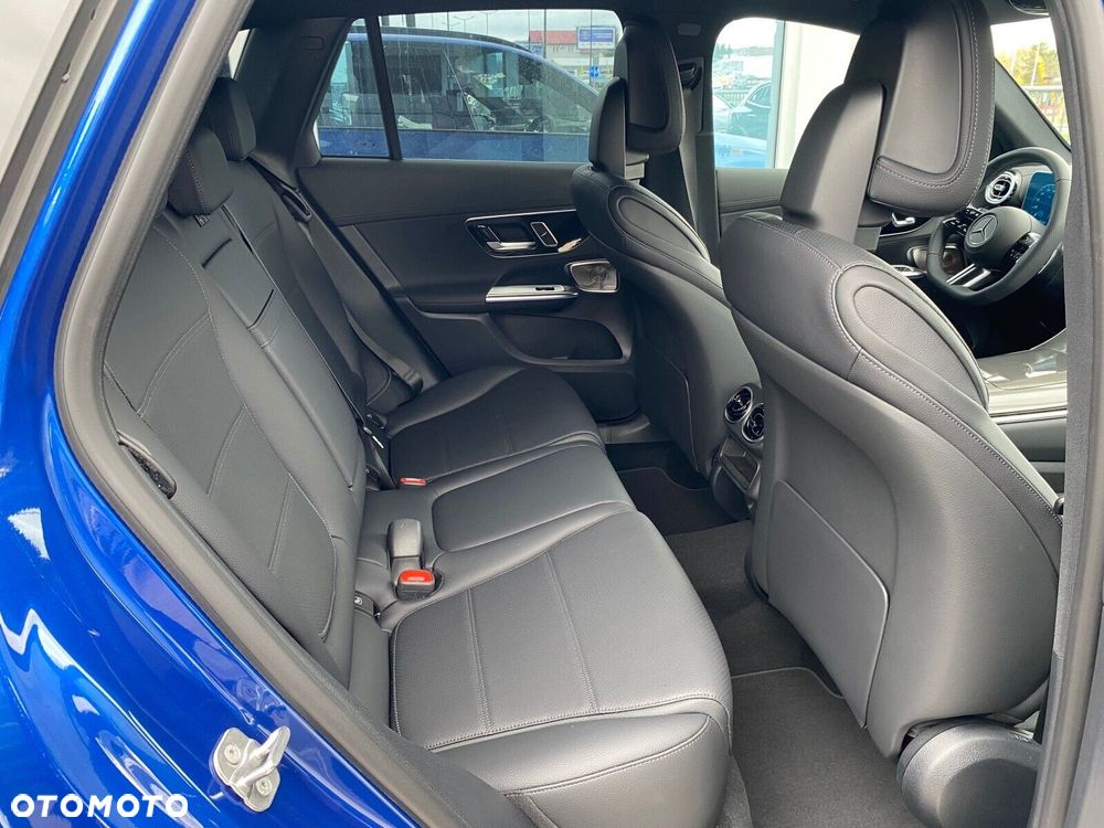 Mercedes-Benz GLC - 23