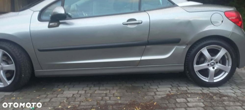 Peugeot 207 CC 1.6 Sport - 8