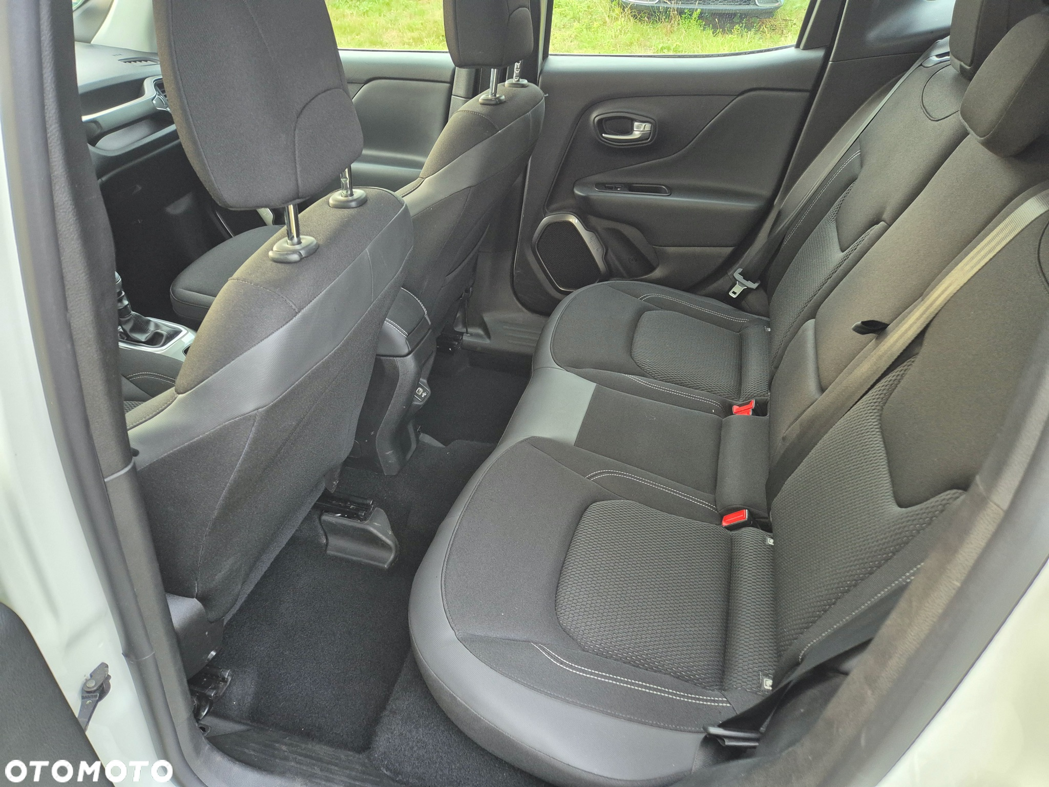Jeep Renegade 1.4 MultiAir Limited - 37