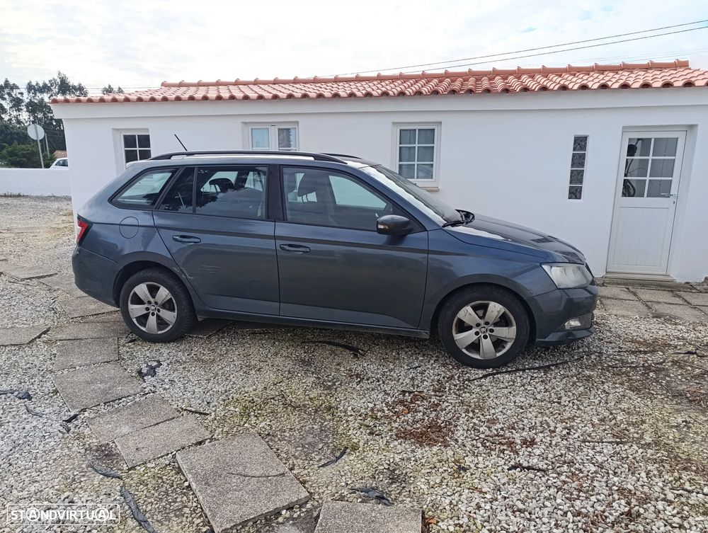 Skoda Fabia Break 1.0 Active - 8