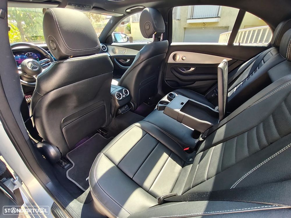 Mercedes-Benz E 300 de 4Matic 9G-TRONIC AMG Line - 16
