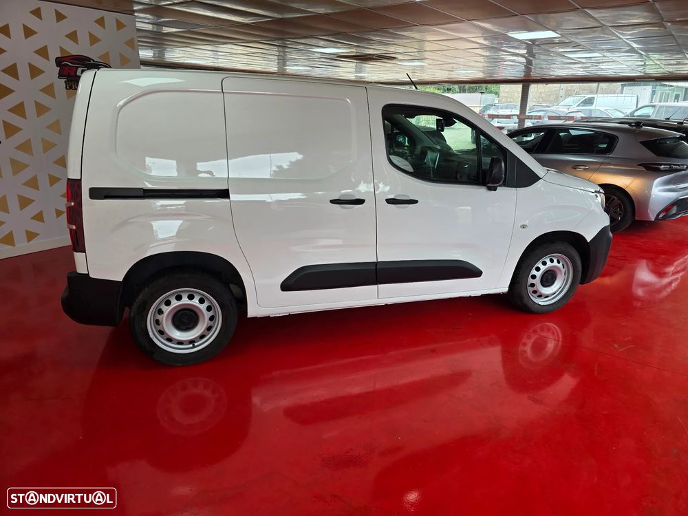 Peugeot Partner - 8