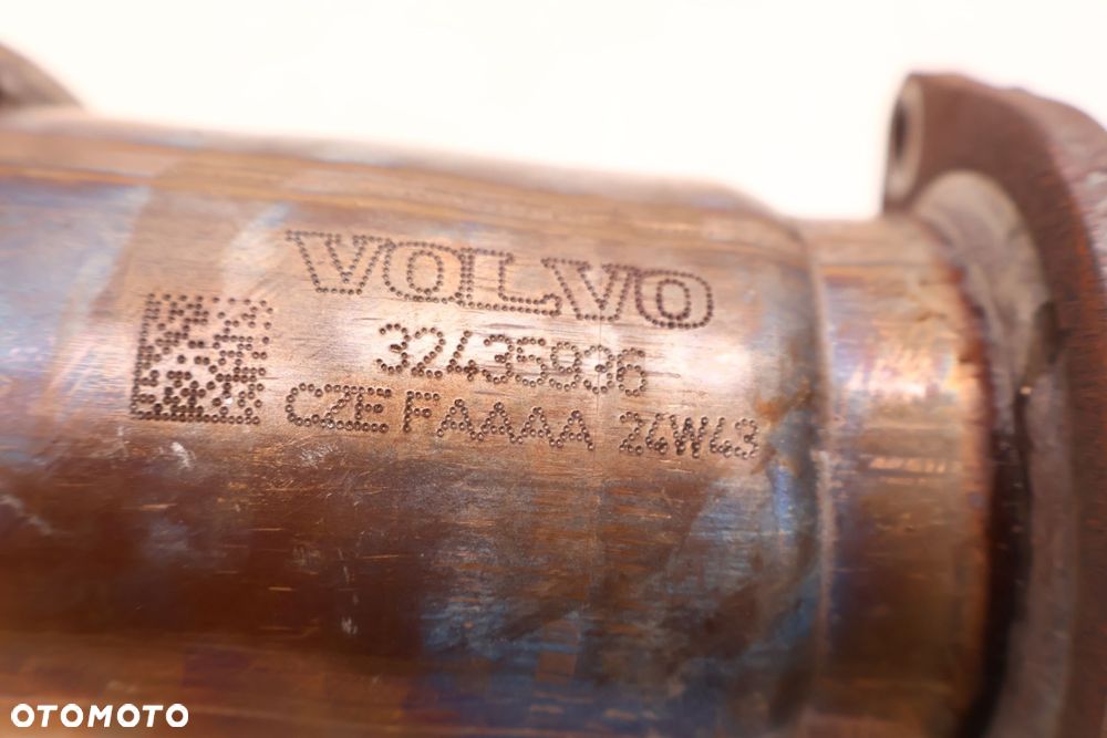 VOLVO XC60 II 2.0 T8 ŁĄCZNIK ELASTYCZNY 32435936 - 5