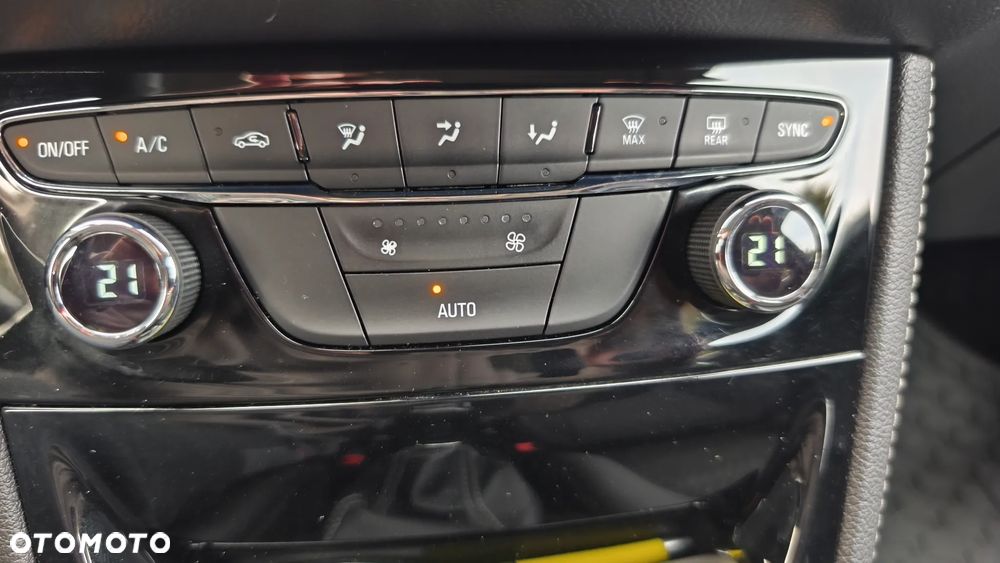 Opel Astra 1.6 D (CDTI) Start/Stop Innovation - 12