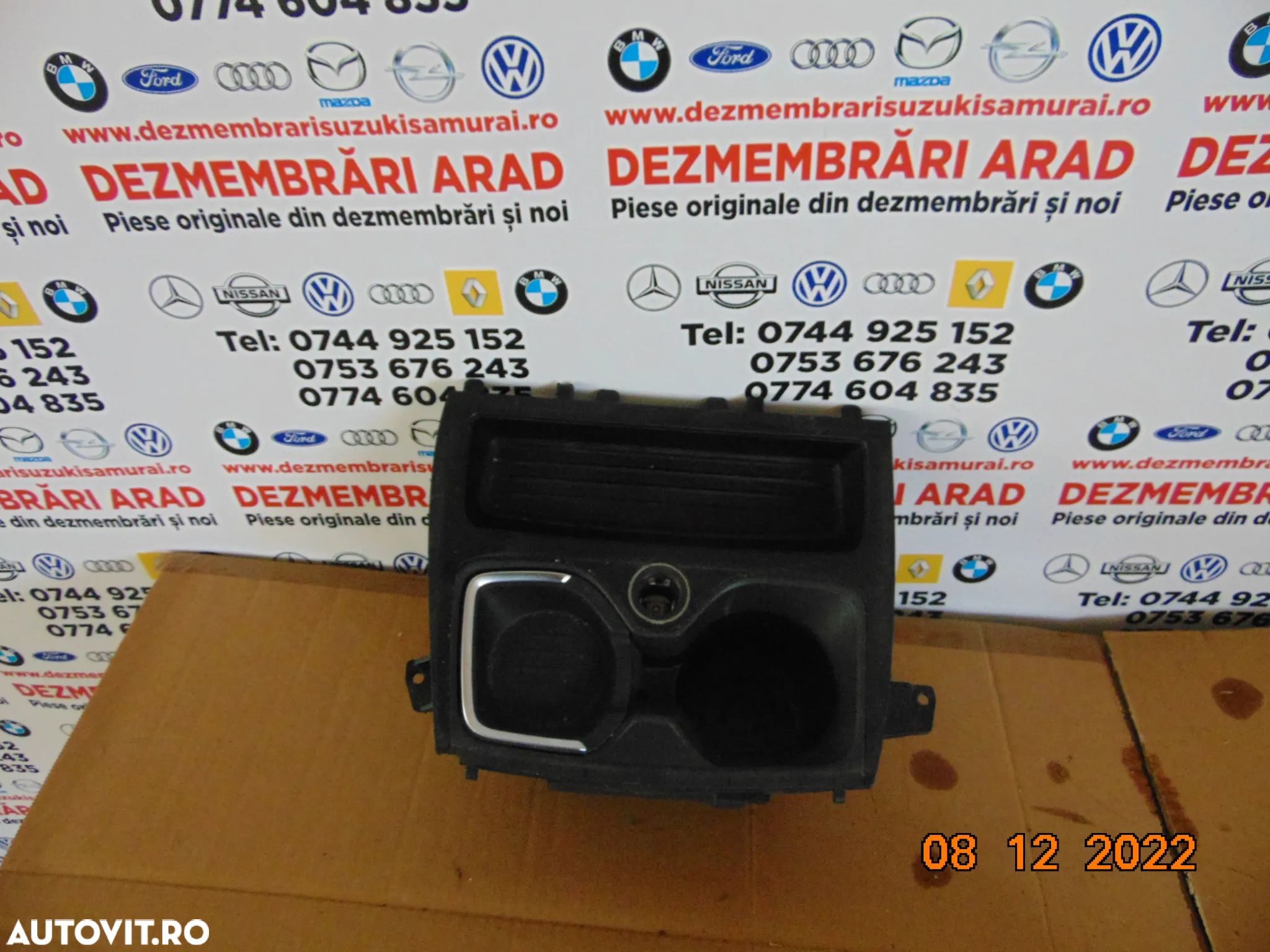 Suport pahare scrumiera BMW f20 F21 F22 F23 seria 1 2012-2019 f30 dezmembrez f20 facelift b47 2.0 - 1
