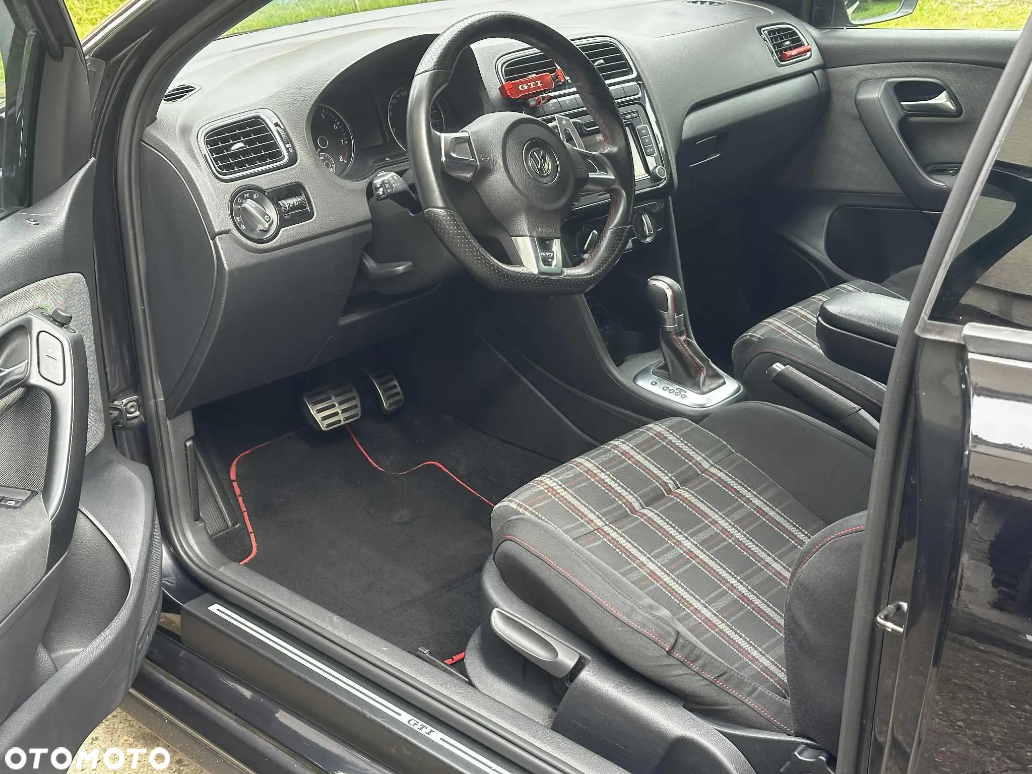 Volkswagen Polo 1.4 TSI GTI DSG - 12