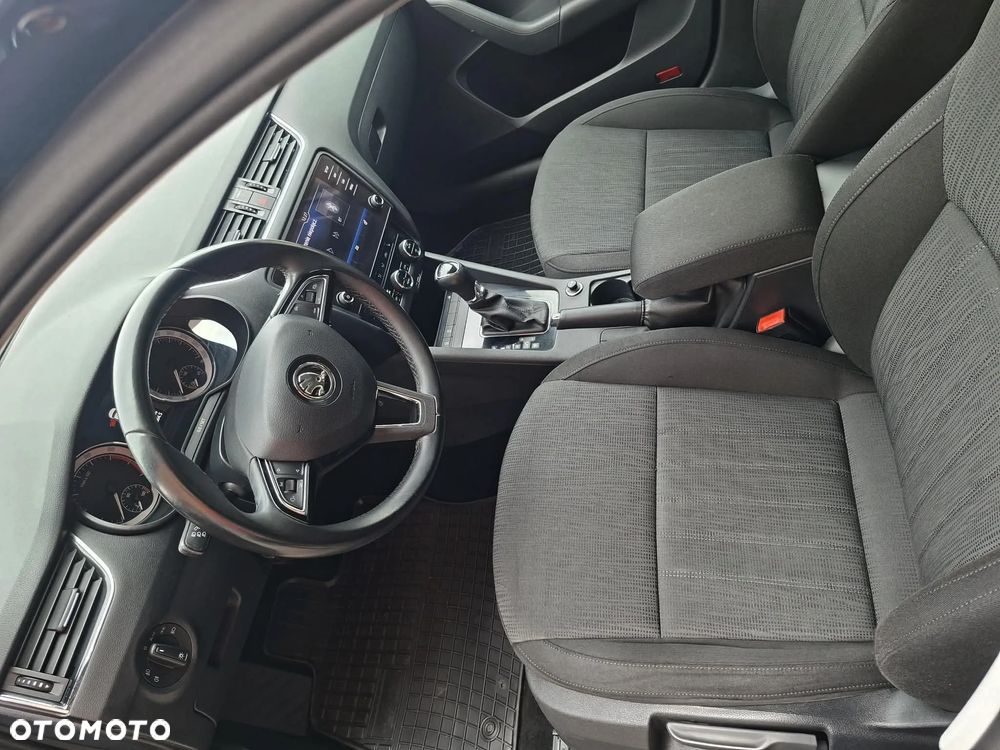 Skoda Octavia 1.5 TSI ACT DSG Style - 10
